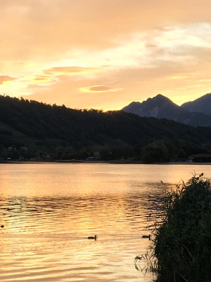 Paradiso Sul Lago Кальчераника-аль-Лаго Экстерьер фото
